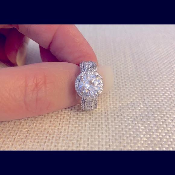 SOLD FREE SHIPPING NEW 925 Silver Halo Ring - Picture 3 of 5